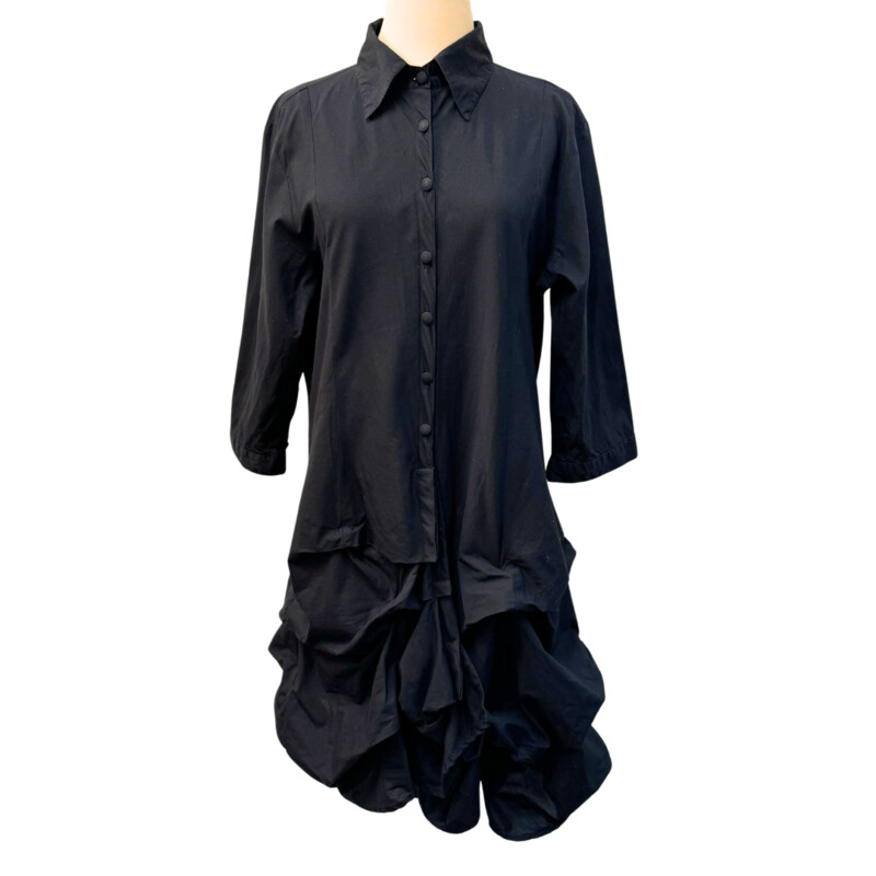 Yashi Cotton Dress<br />
3/4 Sleeves<br />
Tiered Ballooning Detail<br />
Color: Black<br />
Size: XL