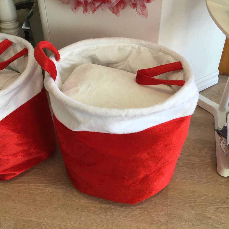 Santa Storage Sack,
Red/White,
Size: 16 X 15 In