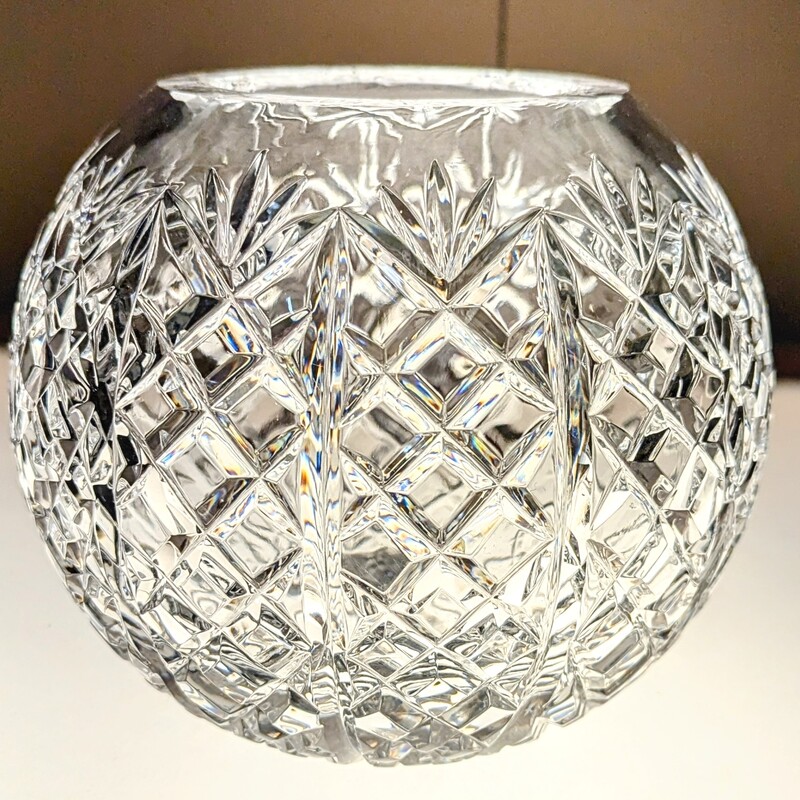 Lead Crystal Round Vase