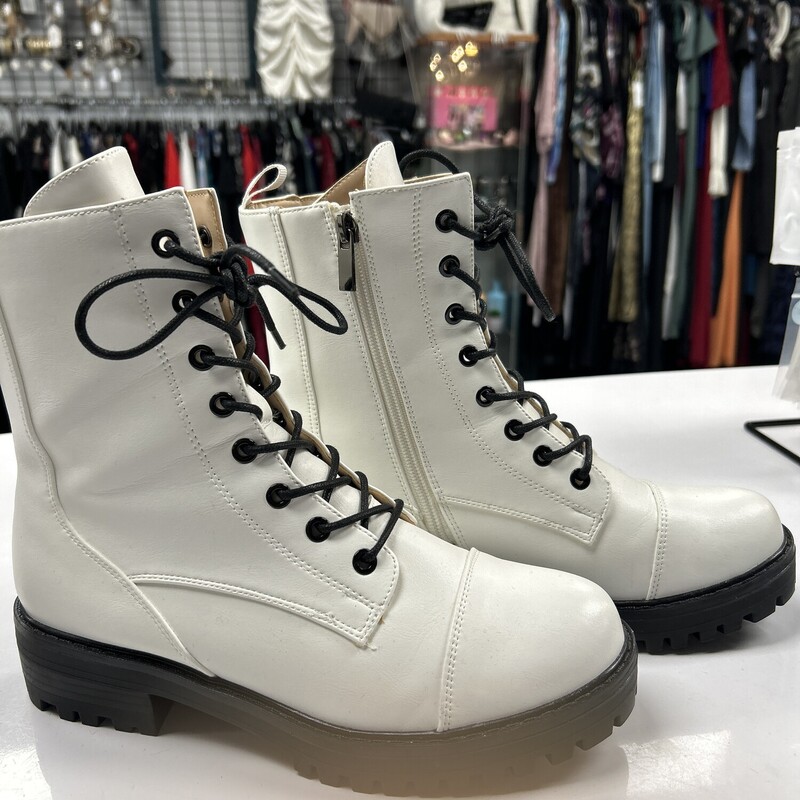 Bootie White, White, Size: 9