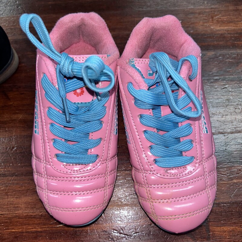 8 Pink Flower Cleats