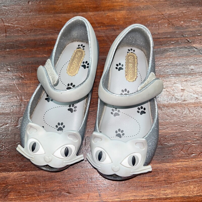 7 Grey Kitty Shoes