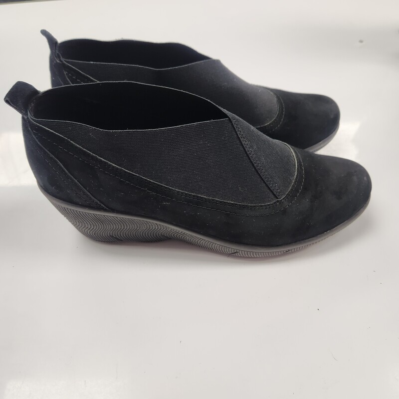 Cobb Hill Suede, Black, Size: 9.5