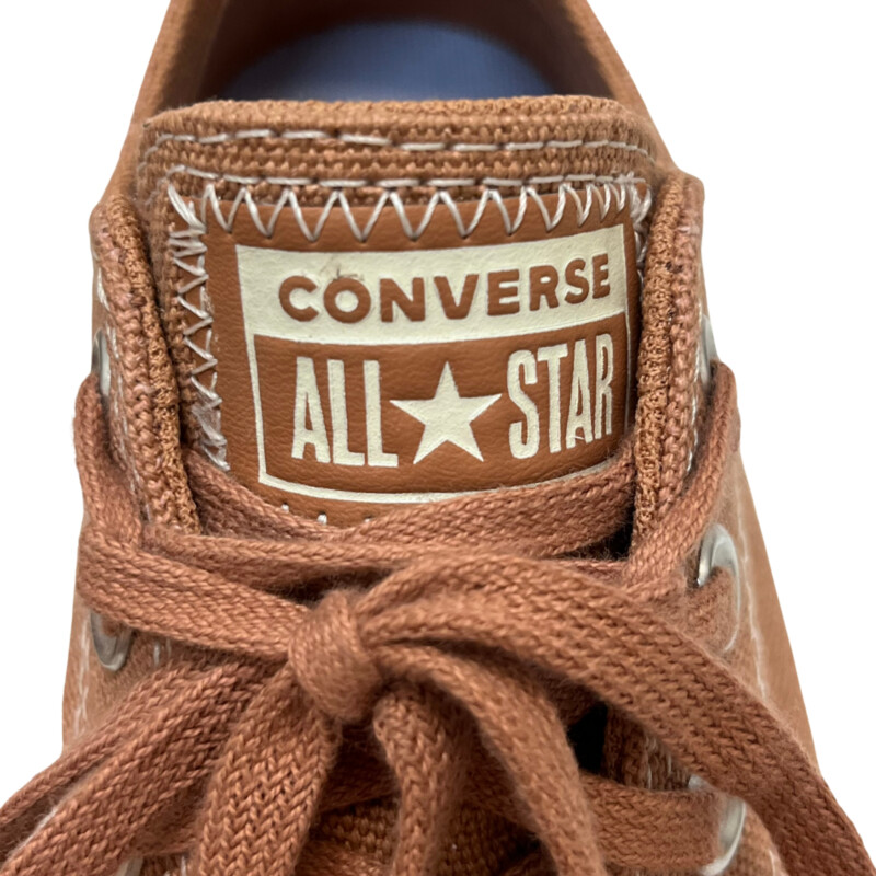 Converse All Star Lace Up Sneakers
Colors: Clay and Cream
Size: 6.5