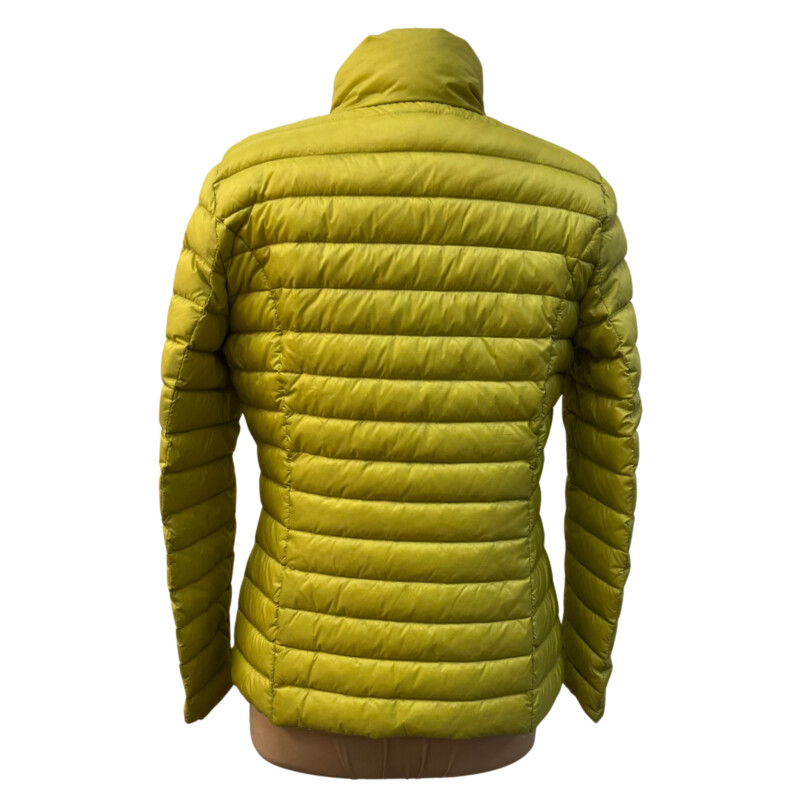 Tribal Rollaway Jacket<br />
Down Filled with Zippered Pockets<br />
Color: Citron<br />
Size: Medium