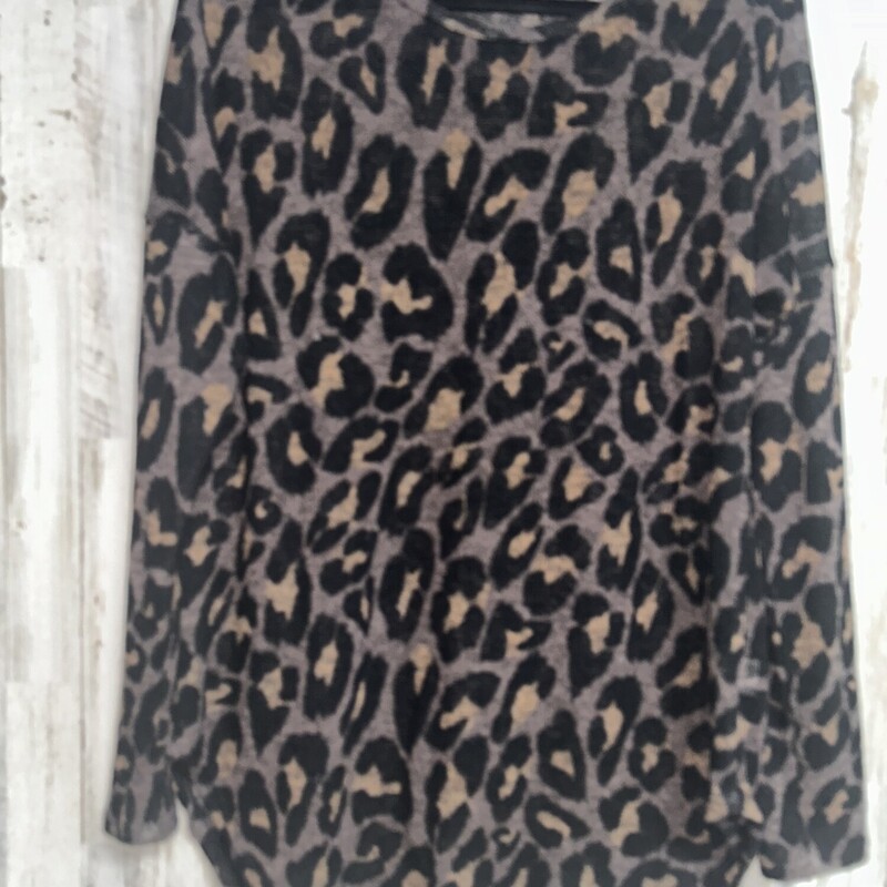 L Knit Cheetah Top