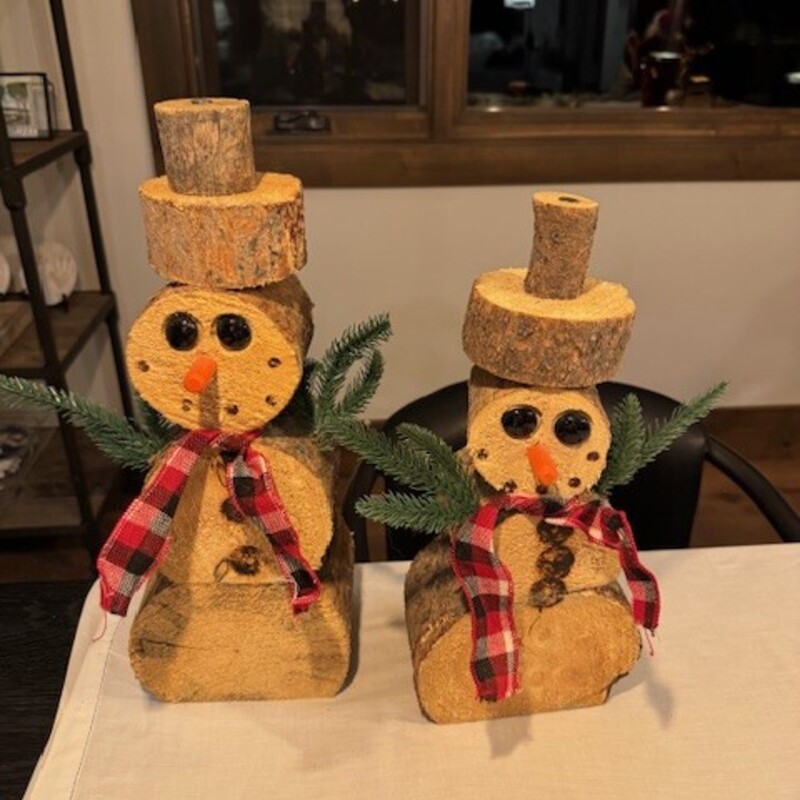 Wood Snowmen - Set Of 2

Large - 17Tx6W
Small - 15Tx6W