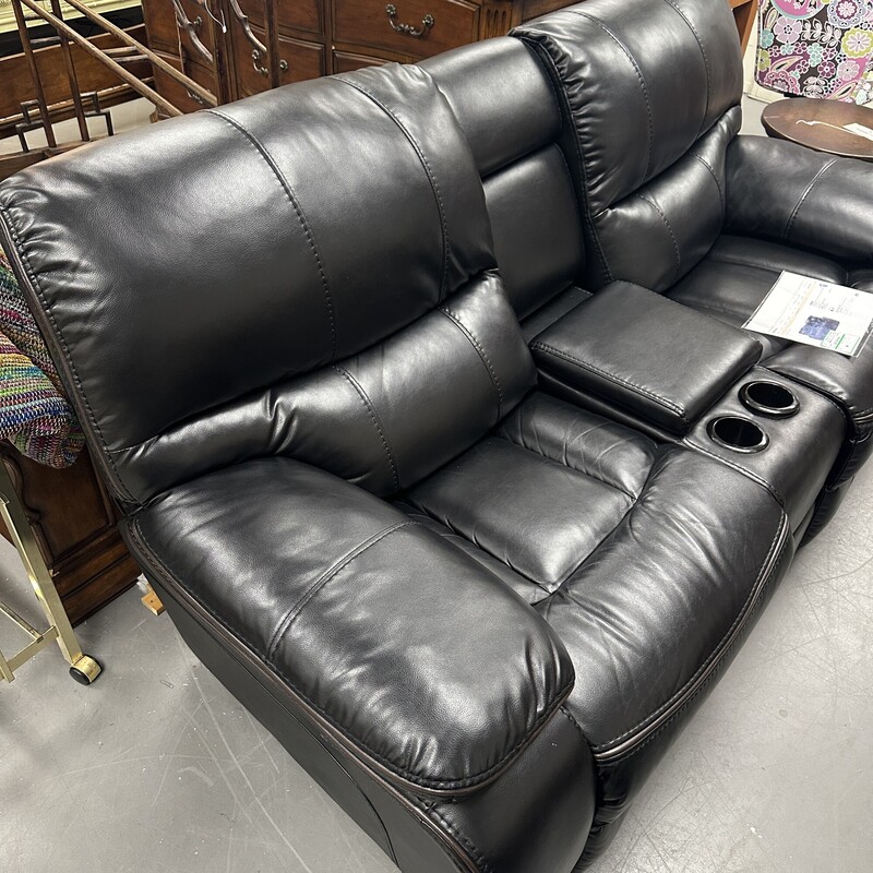 Recliner Electric Loveseat, Black, in Like New condition! Retailed for $1,000+ from Bobs Furniture.