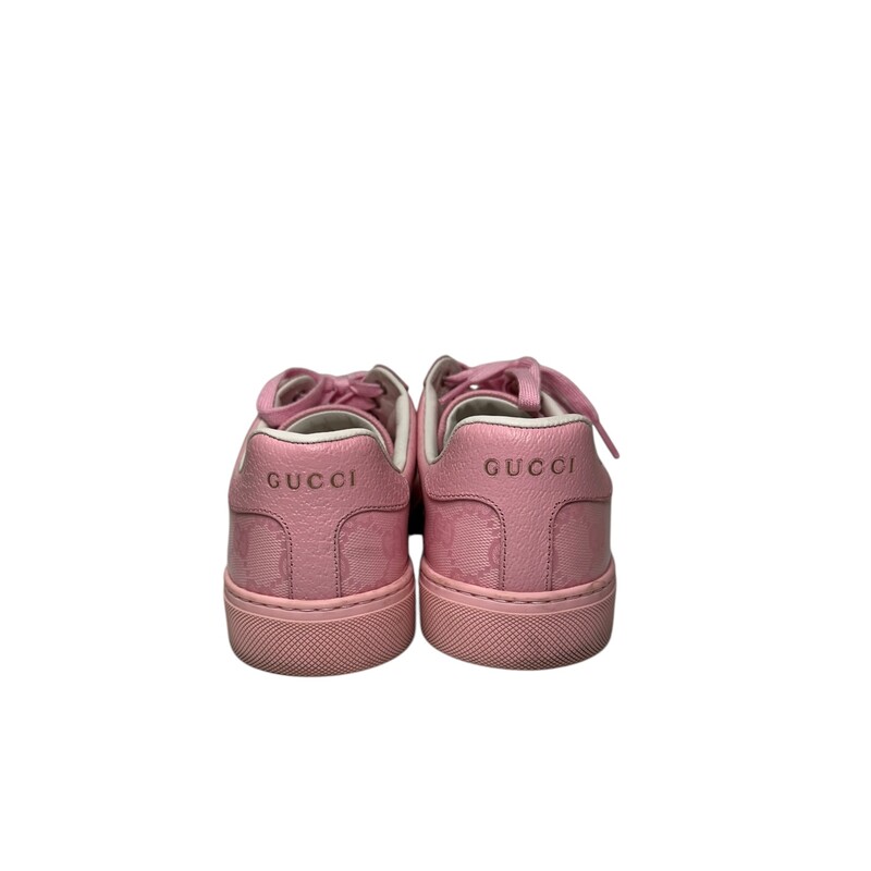 Gucci Ace Monogram Pink Sneakers
Patent Canvas with leather trim
Style Code: 760774 042
Some minor marks on soles
Does not come with original box or dust bag.