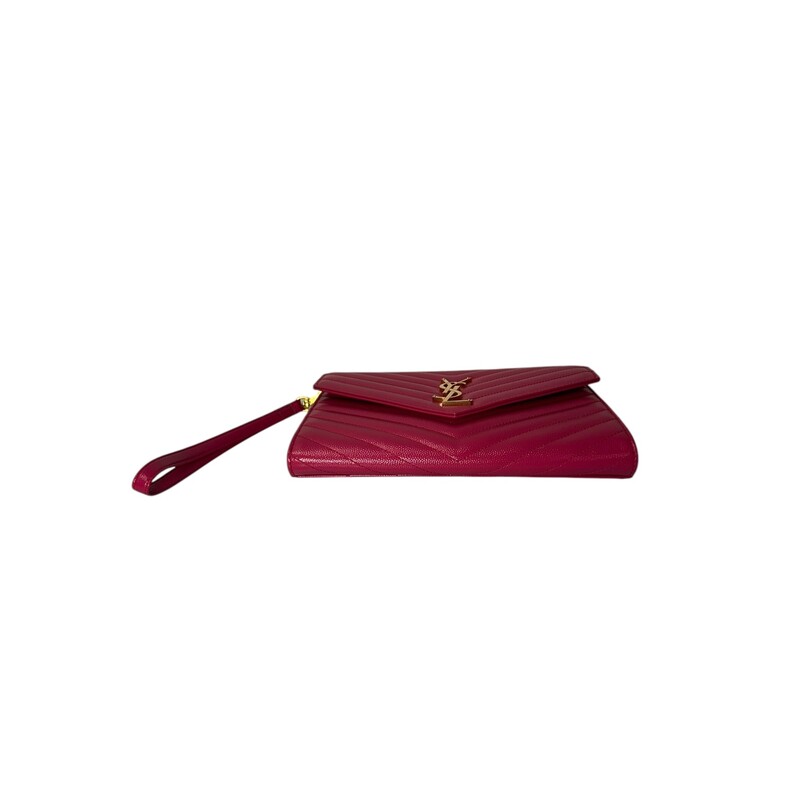 Cassandre Matelasse Flap Pouch in Quilted Grain De Poudre Embossed Leather<br />
Code:MRT617662 .0721<br />
Dimensions: 8.5 length X 6 Height<br />
Comes with original dust bag.