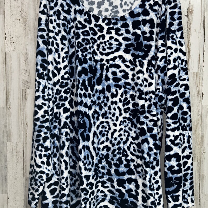 5X Blue Leopard Knit Top