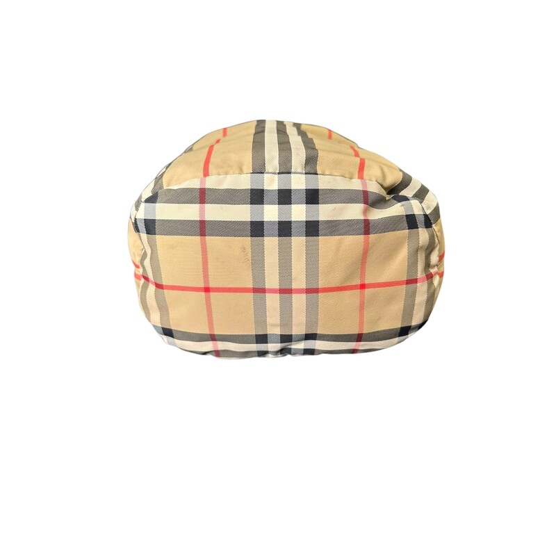 Burberry Phoebe Check Drawstring Pouch
Nylon
Code:MDTITSIC70CHOI
Some marks on interior and exterior
Does not come with origianl dust bag or box.
Dimensions: 10x 8Height