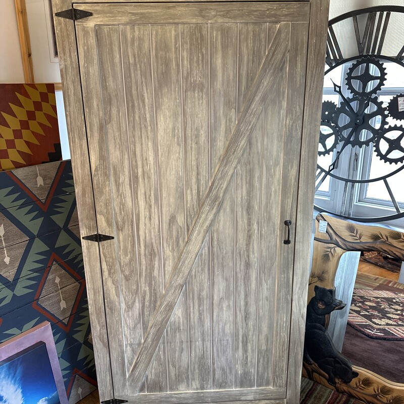 RH Armoire