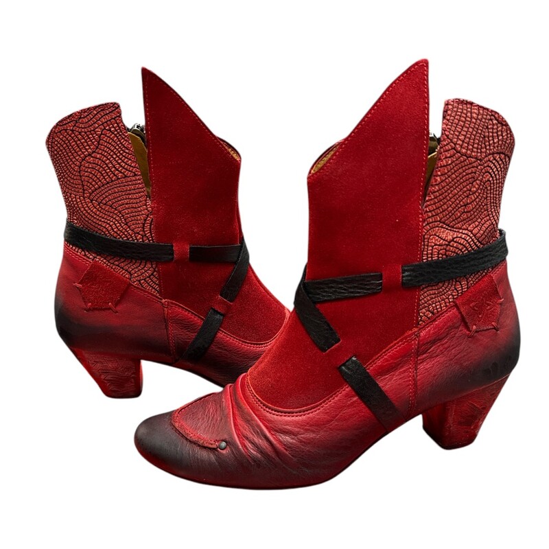 Un Tour En Ville NWT, Red, Size: 6