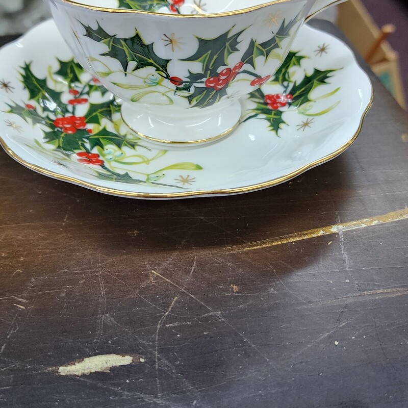 Royal Albert Cup & Saucer, Yuletide<br />
Contact Store for Shipping :)