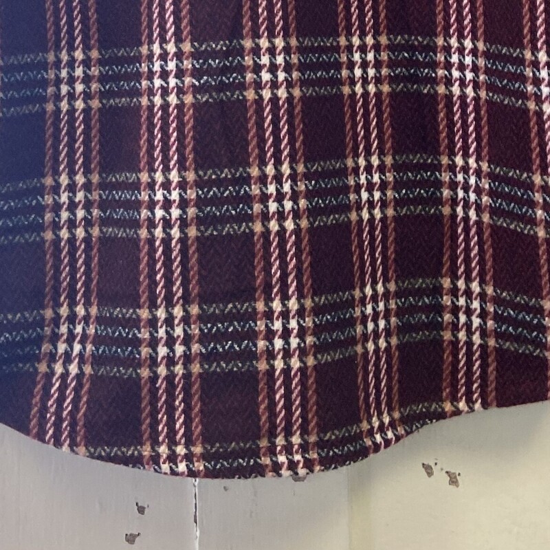 Maroon Plaid Coat<br />
Maroon<br />
Size: Medium