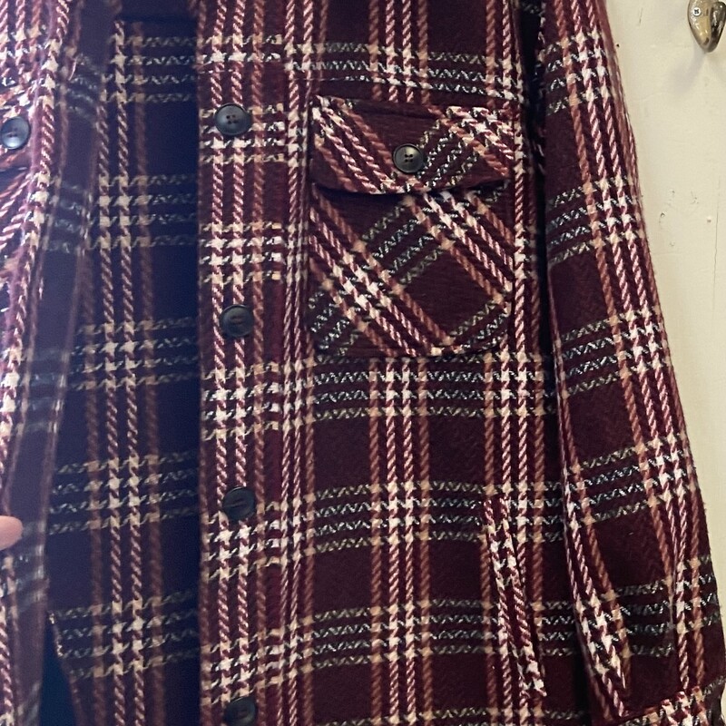 Maroon Plaid Coat<br />
Maroon<br />
Size: Medium