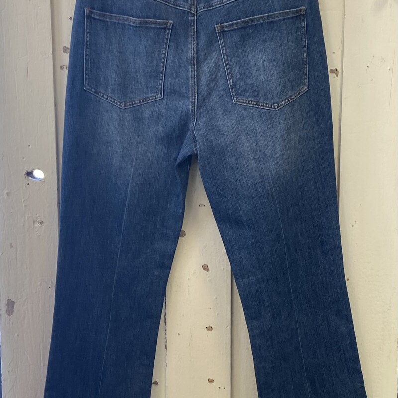 Denim Jeans<br />
Blue<br />
Size: 8 R $120