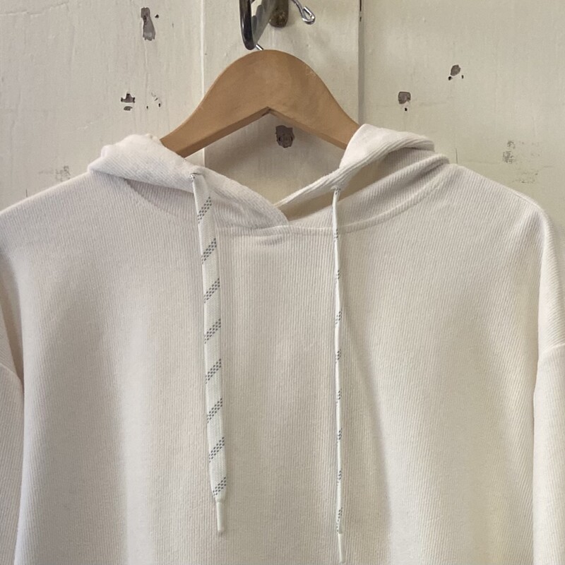 Crm Rib Hoodie<br />
Cream<br />
Size: Medium