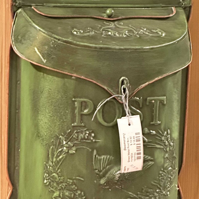 Green Metal Post Box
16 In x 11 In.