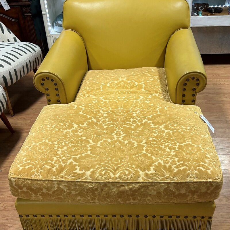 Old Hickory Tanner Chaise, Yellow, Leather
37in x 35in x 61in