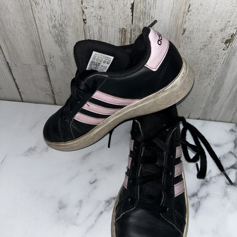 12.5 Black/Pink Sneakers