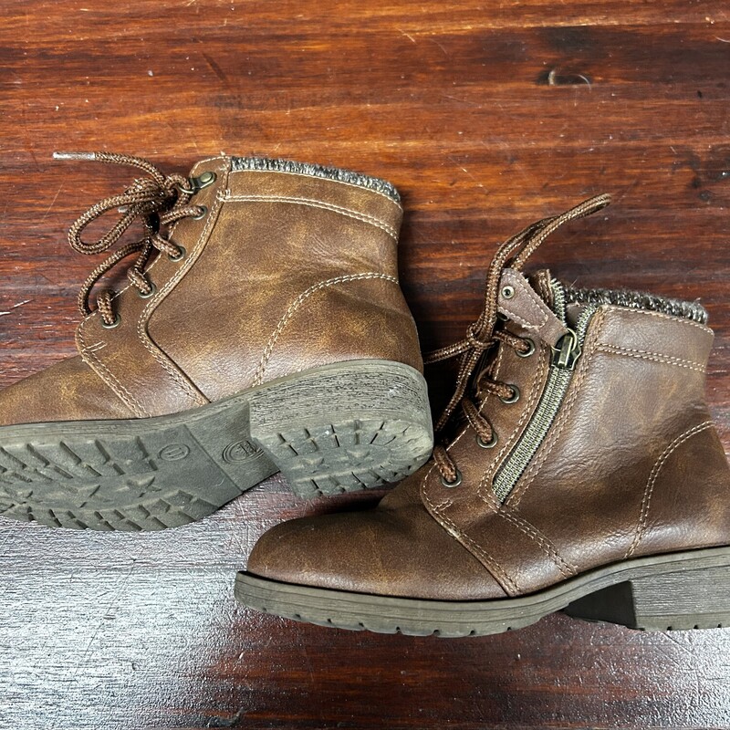 11 Brown Lace Up Boots