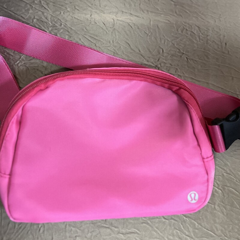 HOT PINK SLING BAG