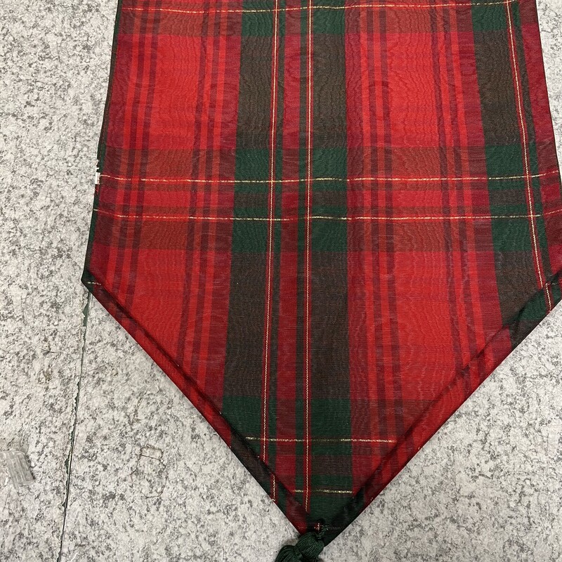 Green/red Table Runner