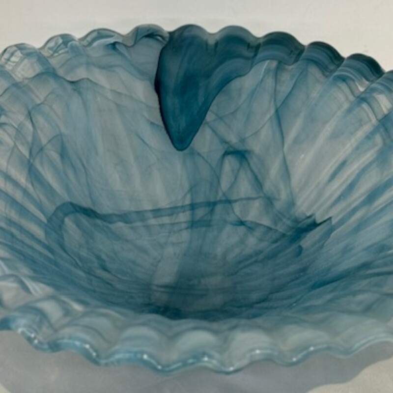 Glass Swirl Ruffled Edge