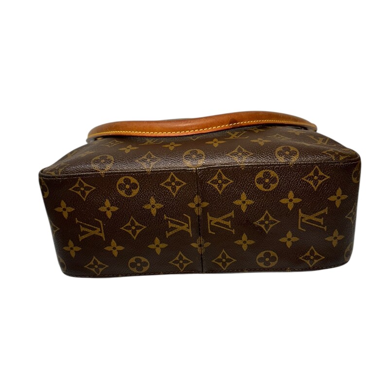 Louis Vuitton Looping Monogram<br />
Size: GM<br />
Date Code:MI1909<br />
Does not come with original dust bag or box.<br />
Some wear inside the interior.Some pilling inside.<br />
Wear on handle shown in photos.<br />
Length: 11x 12height