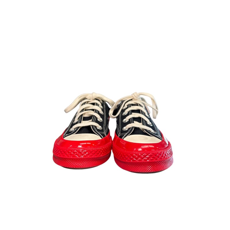 Comme Des Garcon x Converse
Size 6
Black & Red
Does not come with origianl dust bag or box