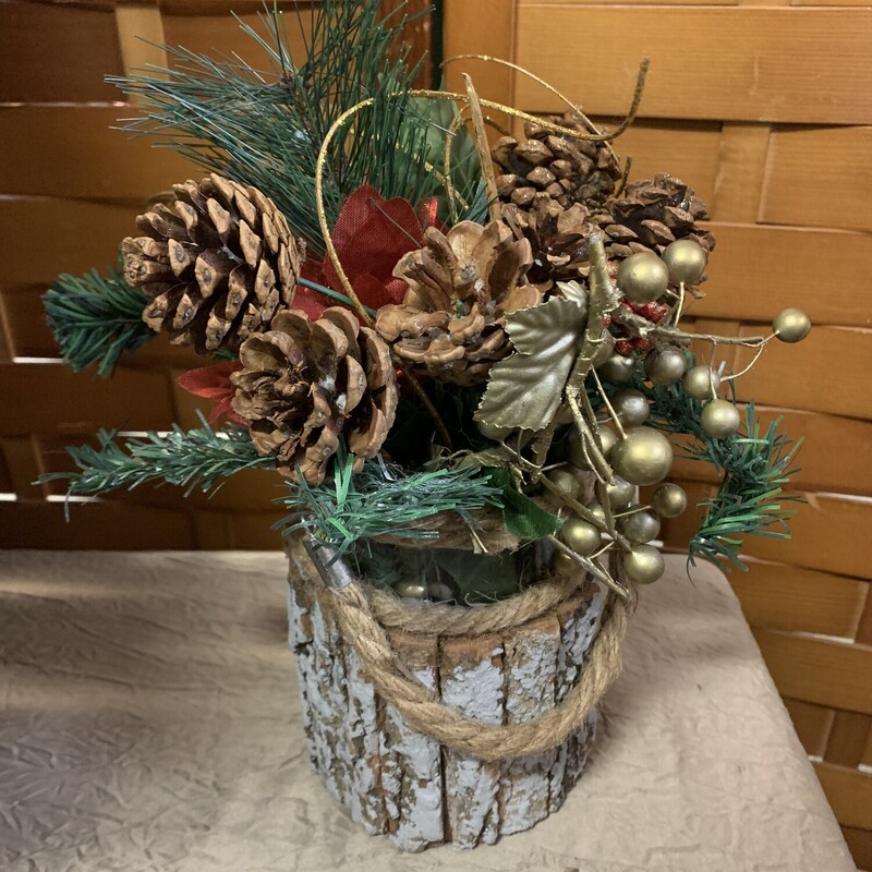 Pinecone Arrangement