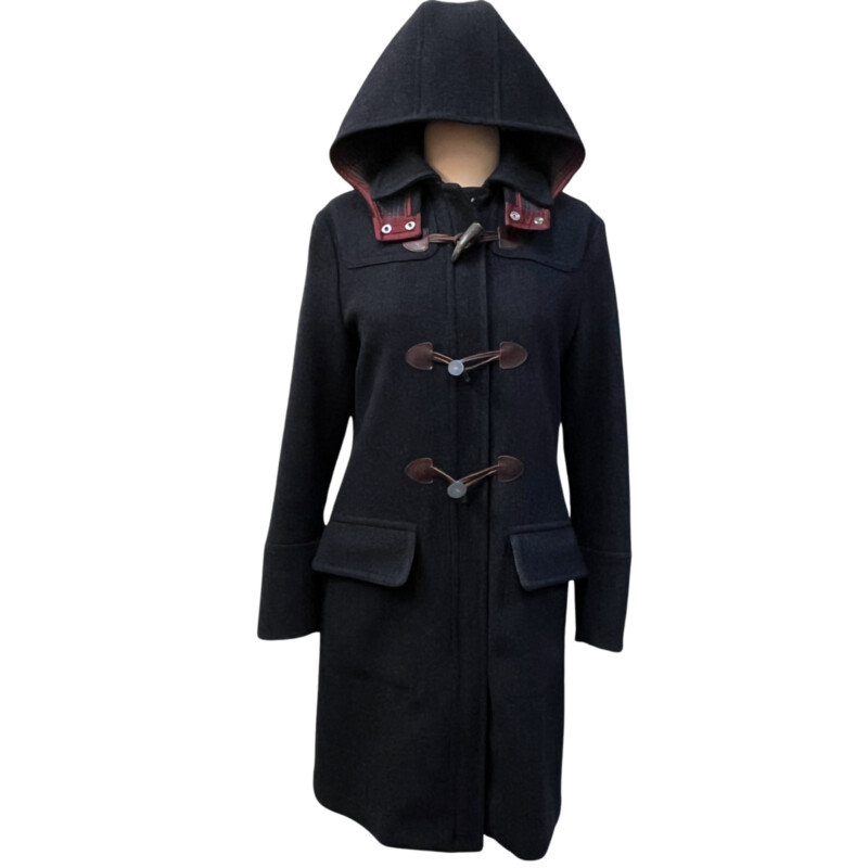 Faconnable Hooded Coat
100% Wool
Faux Horn Toggles
Plaid Detail on Hood
Color: Navy
Size: XS