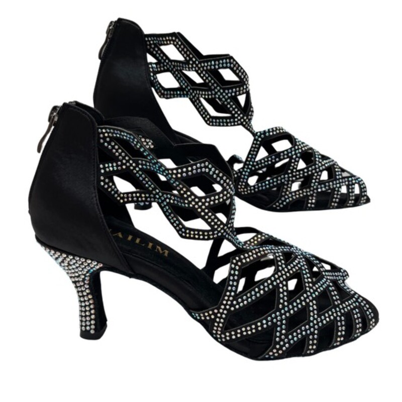 New Wuailim Ballrooom Shoes<br />
Bejeweled over Front and Heels<br />
Lattice Detail<br />
Color: Black<br />
Size: 8.5