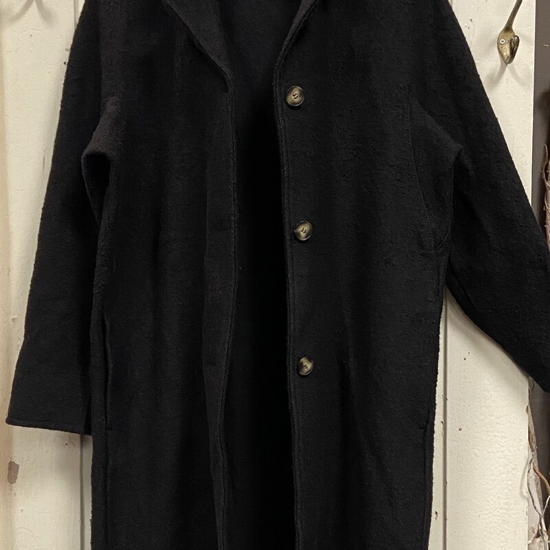 COS Blk Wool Coat<br />
Black<br />
Size: XS