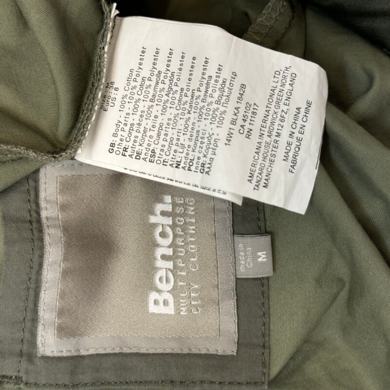 NEW Bench Kresiel B Jacket<br />
3 in 1 Water Resistant<br />
A jacket that comes with layers which can be worn together or separately.<br />
Army Green outer shell is breathable and water-resistant so you can stay dry on rainy days with the roomy hood and filled sealed seams.<br />
On cold days zip-in the silky-soft fleece liner to complete the coat.<br />
Ultimate technical outdoor versatility<br />
-Front zip closure<br />
-Adjustable hood<br />
-Liner has thumb holes to keep your hands warm<br />
-Outer shell is 100% Waxed Cotton<br />
Color: Army Green<br />
Size: Medium Fits Like a Snug Medium<br />
Retails for $259