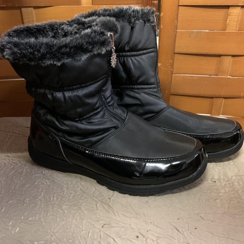 Snowflake Boots