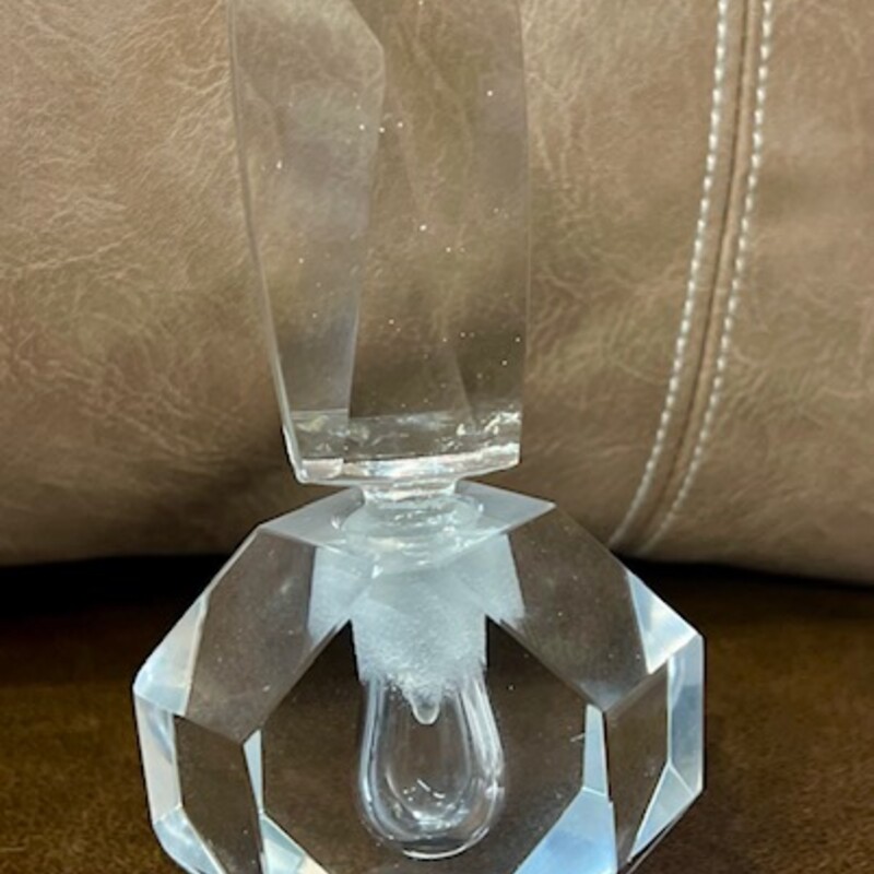 Art Deco Perfume Bottle
Clear, Size: 3x5H