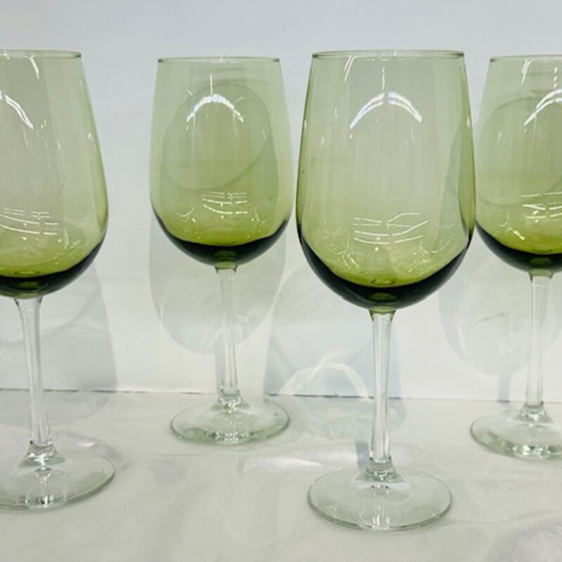 Set of 4 Olive Green Wine Glasses
Olive Green
Size: 3.5 x 9H