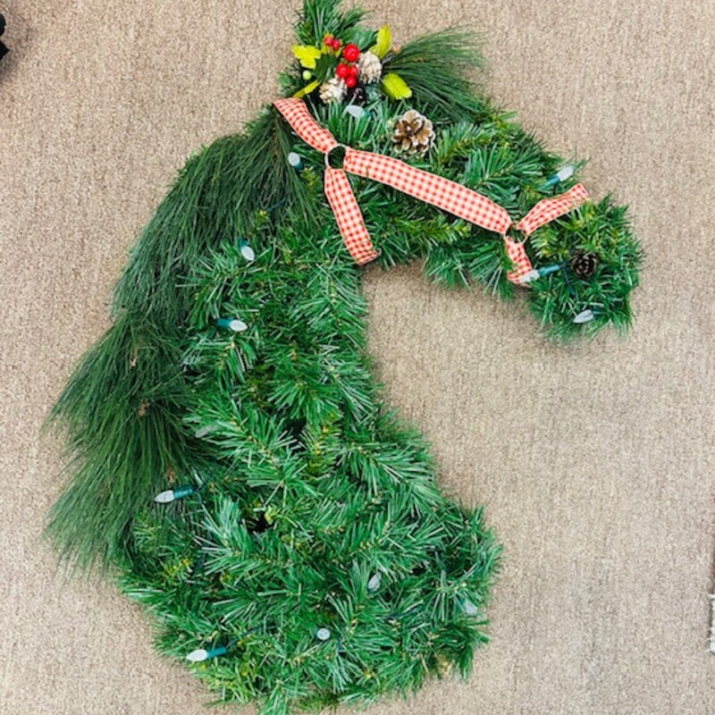 Lit Horse Shaped Wreath
Green Red Size: 23 x 28H
Battery operated