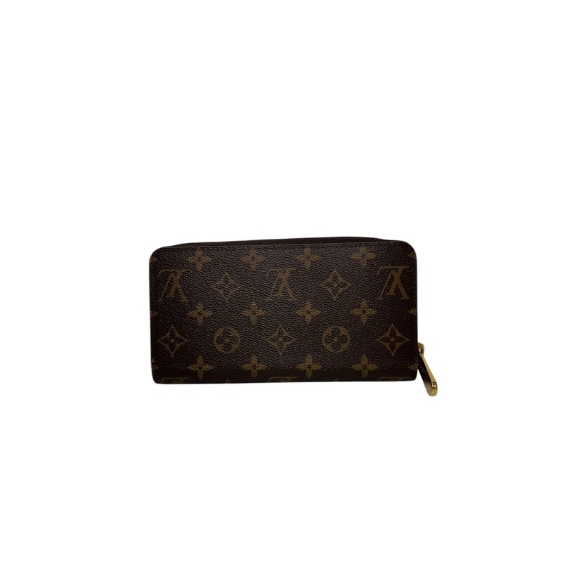 Louis Vuitton Zippy Wallet

Date Code:GI3200

Dimensions:
7.7 x 4.4 x 1 inches
(Length x Height x Width)

In very good condition.

Does not come with original dust bag or box.