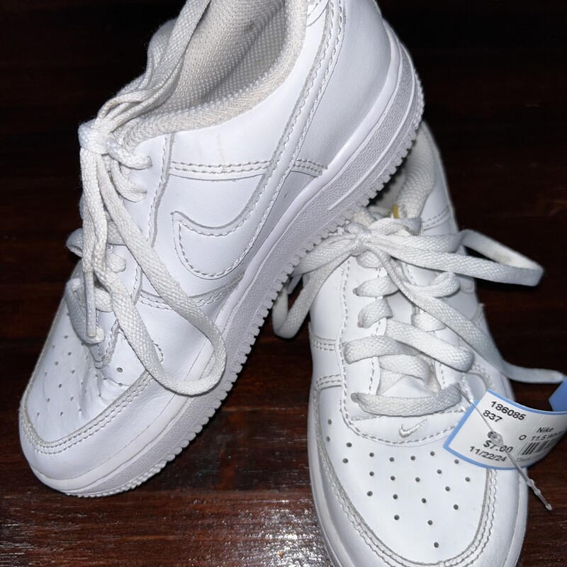 11.5 White Leather Sneake