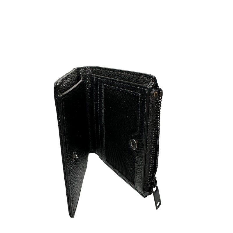 YSL Cassandre Matelasse Bi-Fold Wallet<br />
<br />
Style Code:<br />
PTR612579 0120<br />
<br />
Dimensions:<br />
4.1 x 3.3 x 0.9 in<br />
<br />
In very condition. Light scratching on hardware.<br />
<br />
Does not come with original dust bag or box.