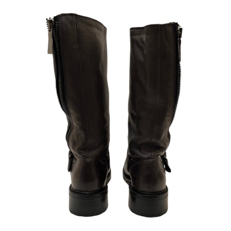 Frye Veronica Leather Boots<br />
Buckle Details<br />
Side Zip<br />
Color: Stone<br />
Size: 9