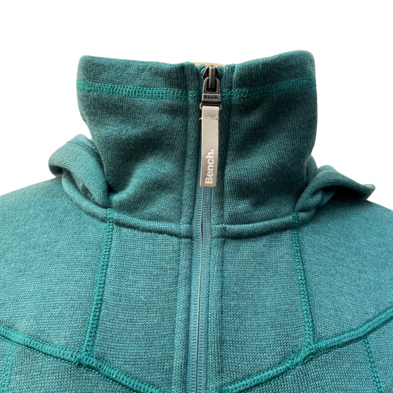 New Bench Bradie Star Zip Jacket<br />
Hooded with Soft Fleece Lining<br />
Color: Green<br />
Size: Small