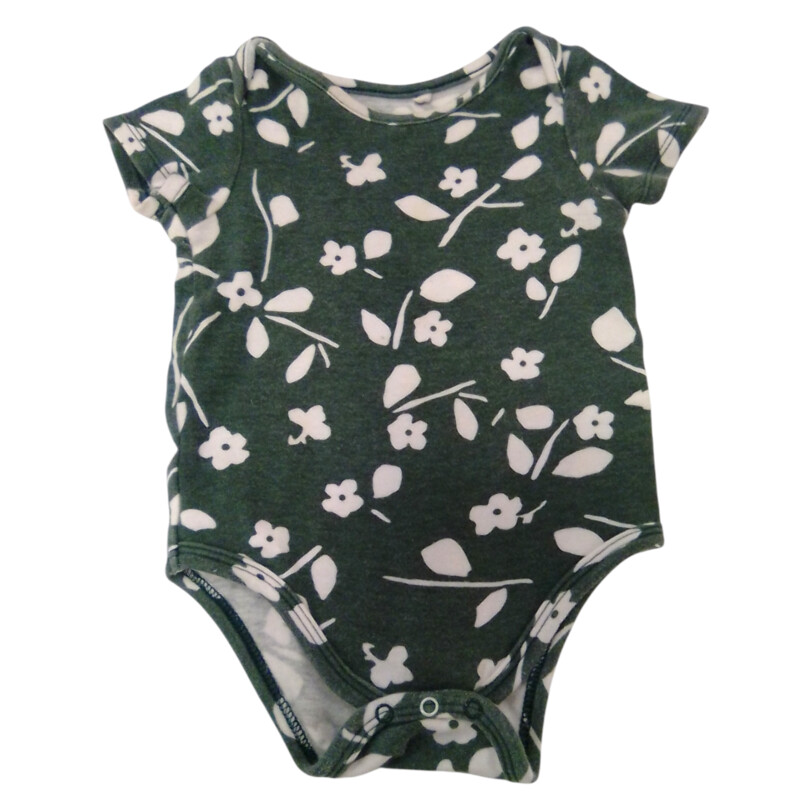 Onesie: Green/Flowers, Girl, Size: 18m

Located at Pipsqueak Resale Boutique inside the Vancouver Mall, Suite 230, (upstairs between Round 1 and Golds Gym) or online at: #pipsqueakresale

All items are photographed prior to being steamed. Cross posted, items are located at #PipsqueakResaleBoutique, payments accepted: cash, paypal & credit cards. Any flaws will be described in the comments. More pictures available with link above. Local pick up available at the #VancouverMall, tax will be added (not included in price), shipping available (not included in price, *Clothing, shoes, books & DVDs for $6.99; please contact regarding shipment of toys or other larger items), item can be placed on hold with communication, message with any questions. Join Pipsqueak Resale - Online to see all the new items! Follow us on IG @pipsqueakresale & Thanks for looking! Due to the nature of consignment, any known flaws will be described; ALL SHIPPED SALES ARE FINAL. All items are currently located inside Pipsqueak Resale Boutique as a store front items purchased on location before items are prepared for shipment will be refunded.

#resalerocks #pipsqueakresale #shopvanmall #vancouverwa #portland #reusereducerecycle #fashiononabudget #chooseused #consignment #savemoney #shoplocal #weship #keepusopen #shoplocalonline #resale #resaleboutique #mommyandme #minime #fashion #reseller #usedclothing #usedtoys #secondhand #consign #store #clothes #womensclothes #kidsclothes