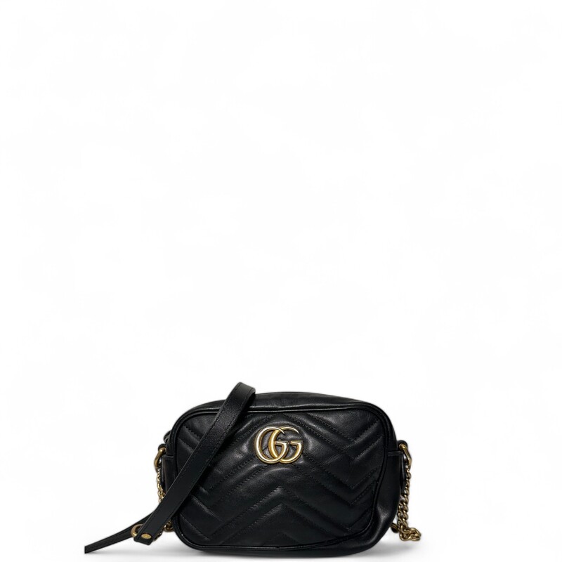 Gucci Marmont Black Mini Shoulder Bag

Style Code:448065 493075

Dimensions: 6.5L x 4 H

Comes with original dust bag but no box

Some Wear: Hardware discolored and interior stains.