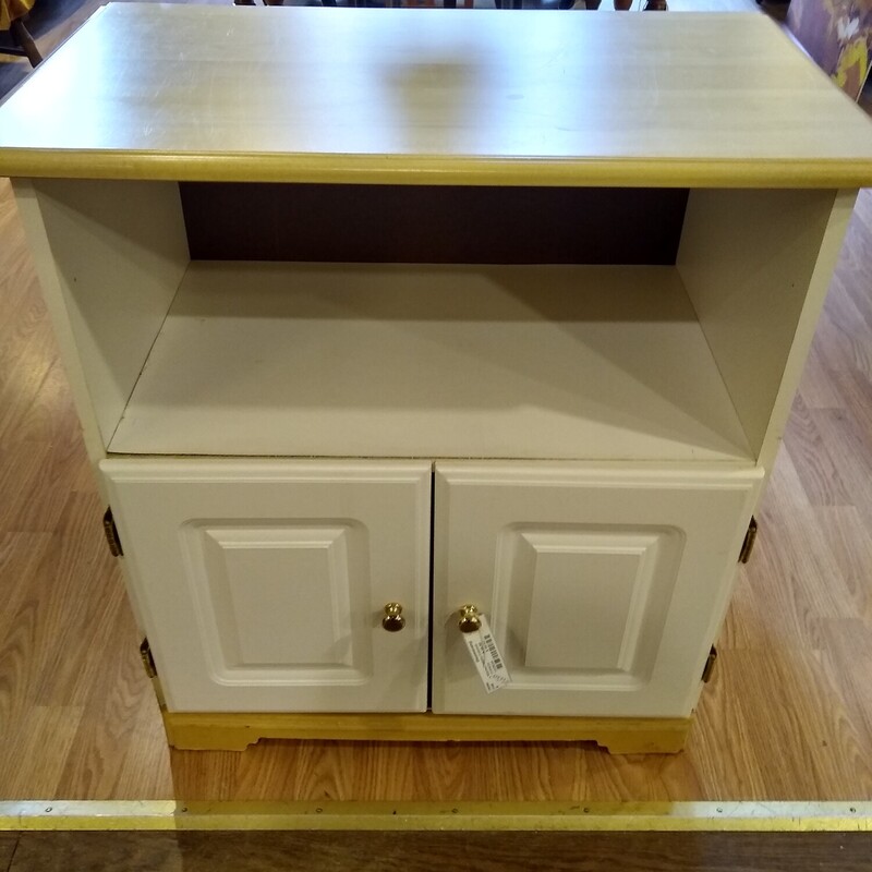 Kitchen Utility Cabinet

Kitchen utility cabinet in white with a light wood top.  Cabinet has a sheld and doors with storage.  Nice cabinet for a microwave.

Size: 27 in wide X 16 in deep X 29 in high