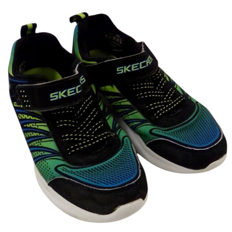 Shoes: Black/Green/Blue